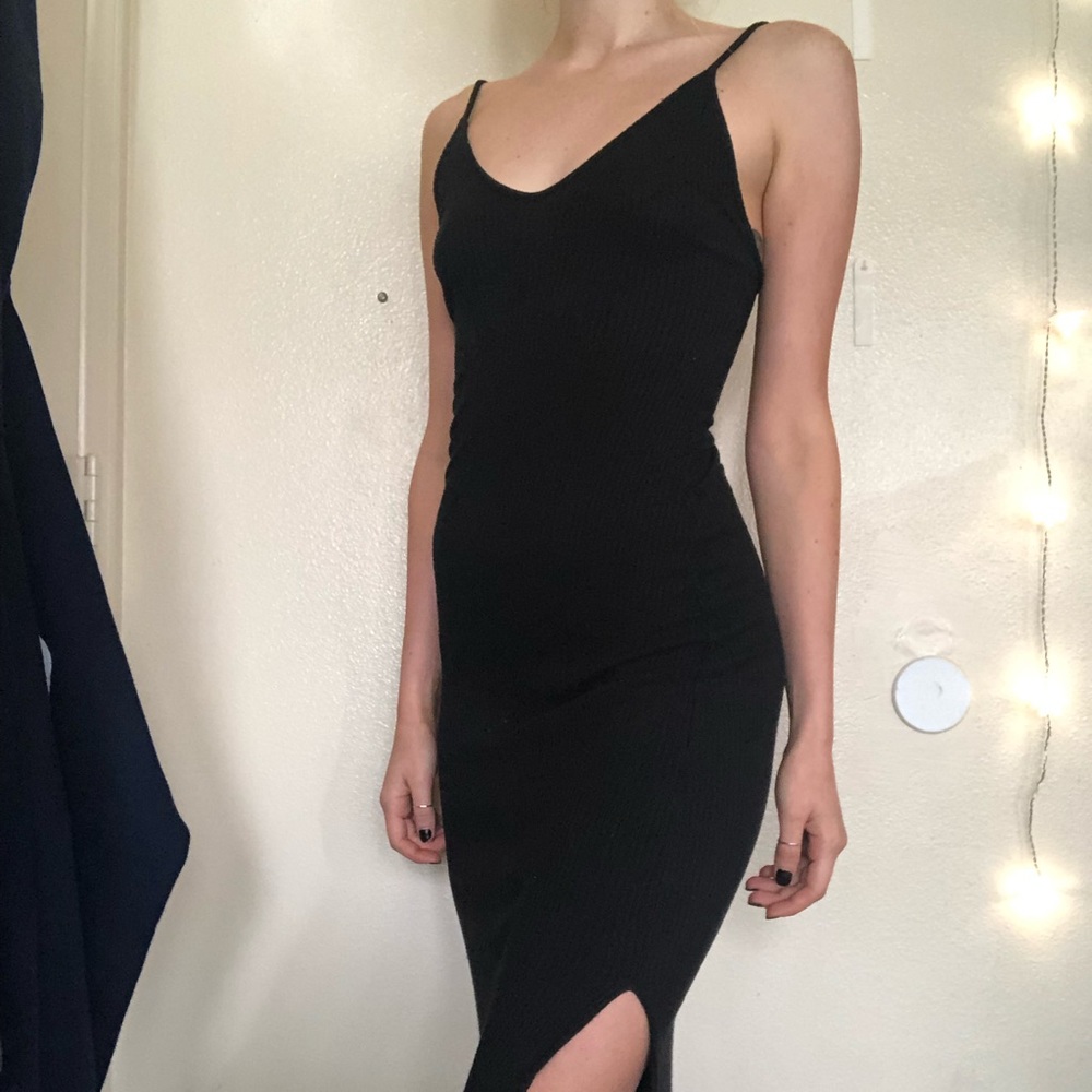 BRANDY MELVILLE BLACK MIDI RIBBED DRESS